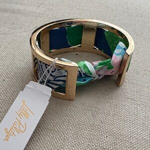 NWT Lilly Pulitzer scarf bracelet 
Starlight navy Lydia the lion
